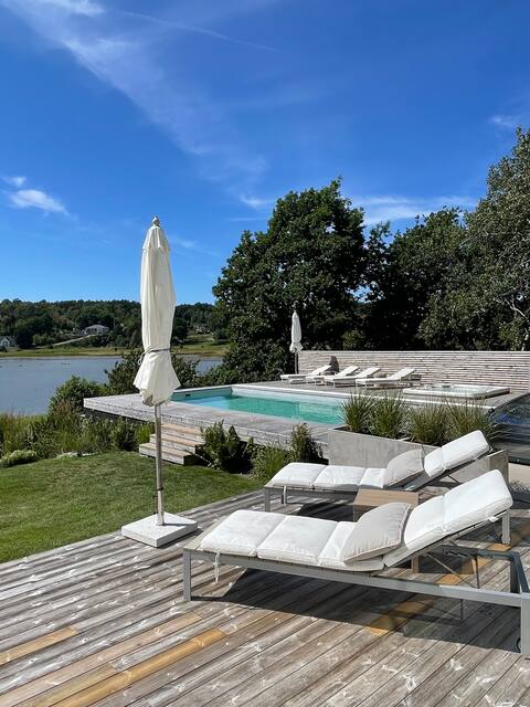 Exclusive villa, pool and beach