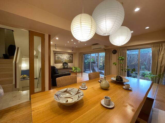 静かな住宅街のテラスのある広い家 103㎡　新宿から15分の野方駅　徒歩7分　昔からのレストラン多数 gallery image 2