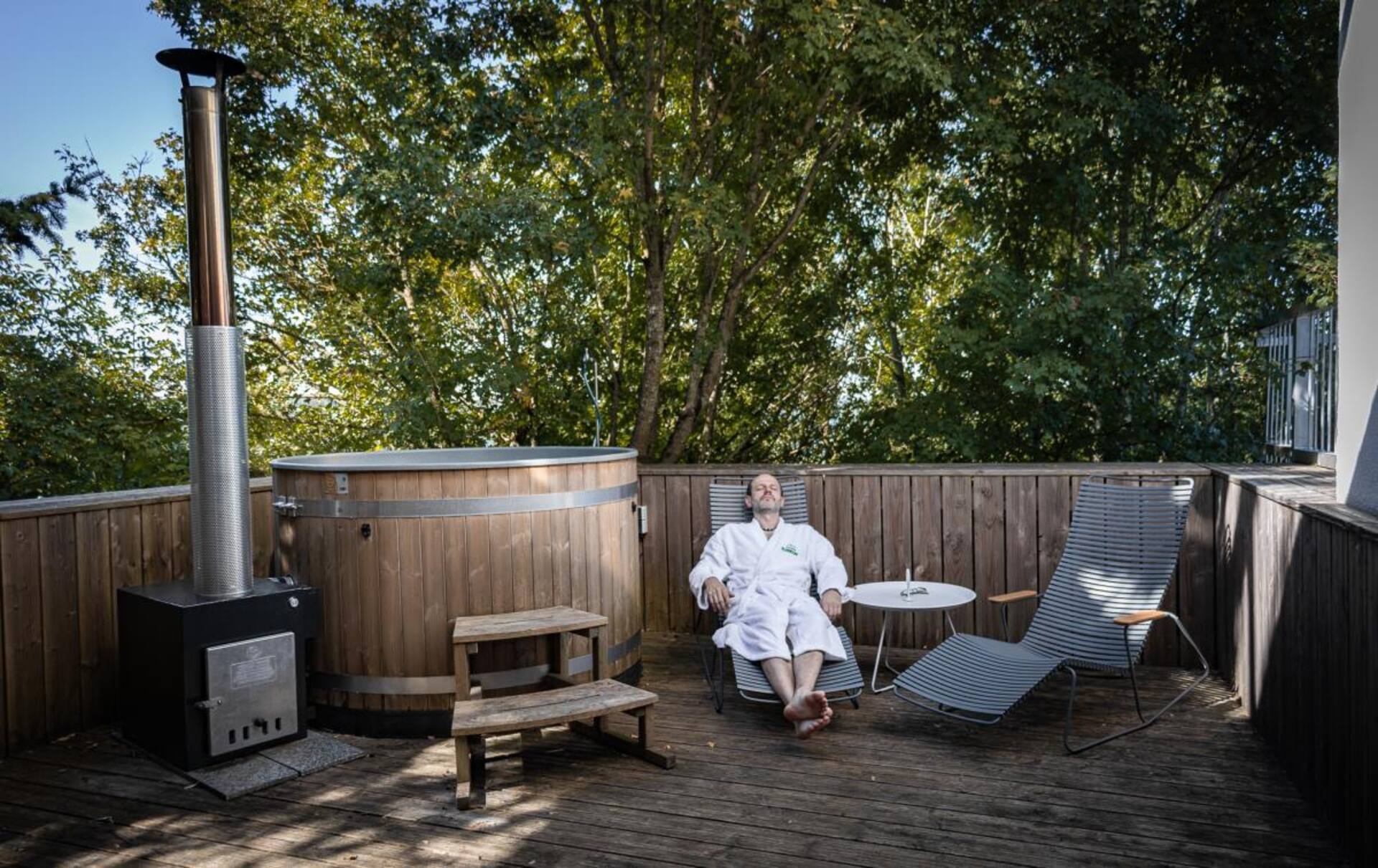 A wellness vacation home with a hot tub, sauna, and a terrace offering panoramic views of the Jagst Valley.