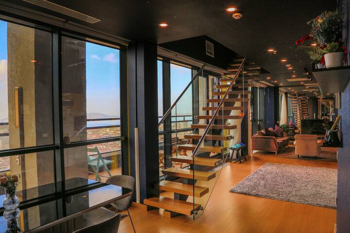 Large duplex with 2 bedrooms and 2 bathrooms gallery image 2