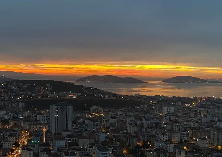 Best Sea View in Istanbul: 2BR Duplex | 2 Baths