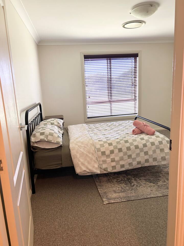 საძინებელი 3