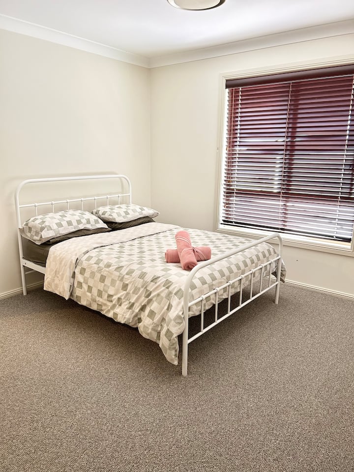 საძინებელი 4