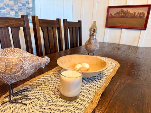 Popular Airbnb listing: Whiffletree Farmhouse. in Spartanburg