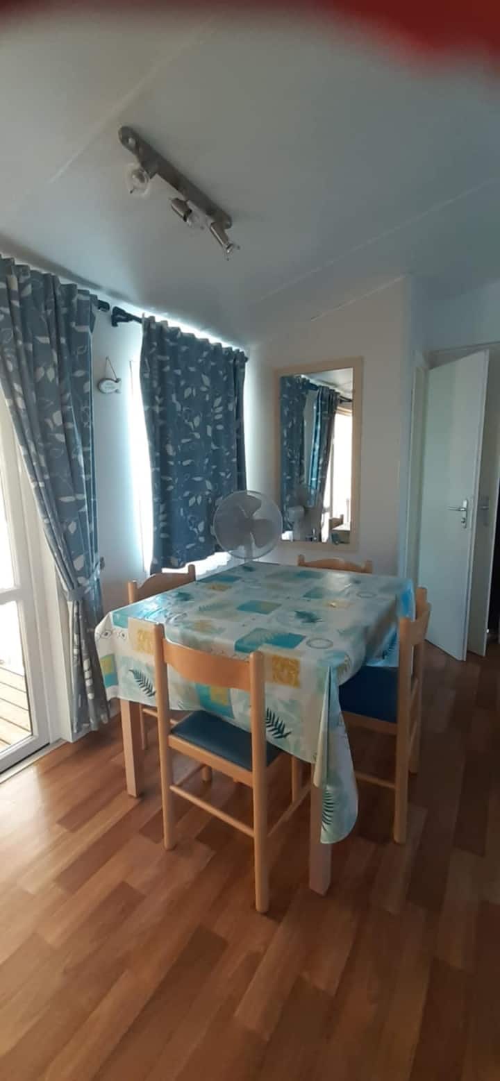 Dhoma e ndenjjes