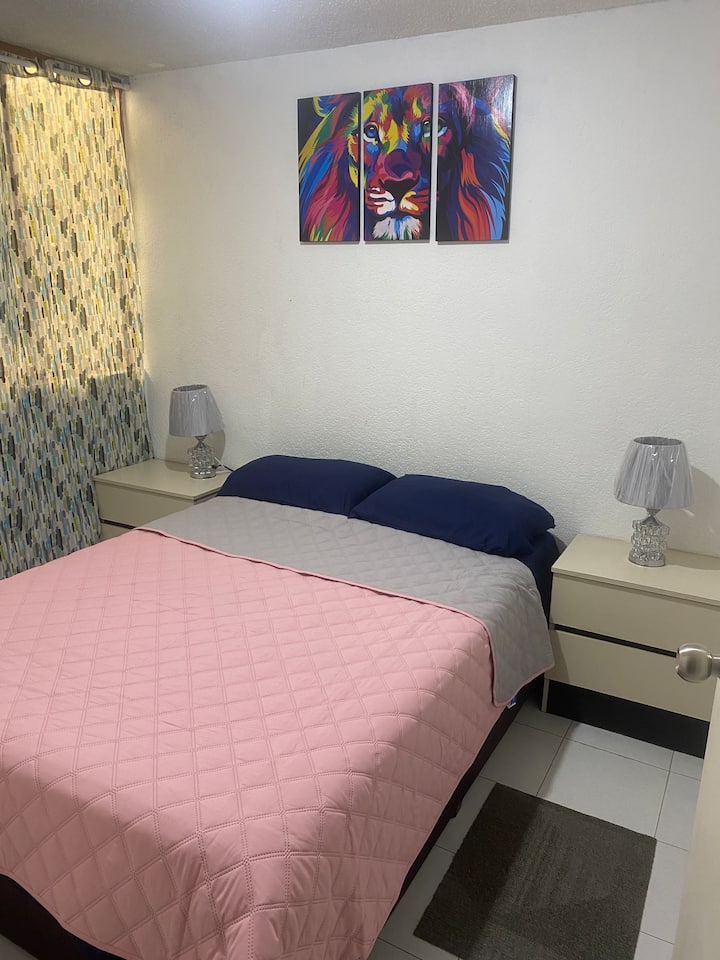 Schlafzimmer 1