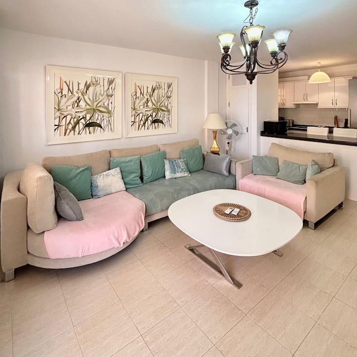 Lovely 2 Bed Apartment In Los Cristianos  (K204) - Playa de las Américas