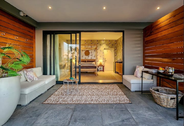 Luxury Couple’s Suite |Ocean View & Sunset Terrace - Cape Town