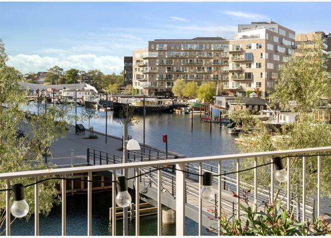 Stor Luksus lejlighed med vand udsigt i alle rum gallery image 4