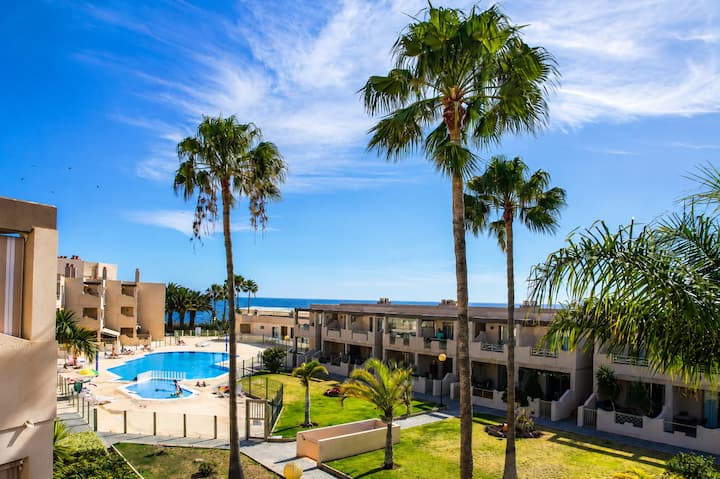 Médano Sunny Apartment · Pool, Parking & Beach - El Médano