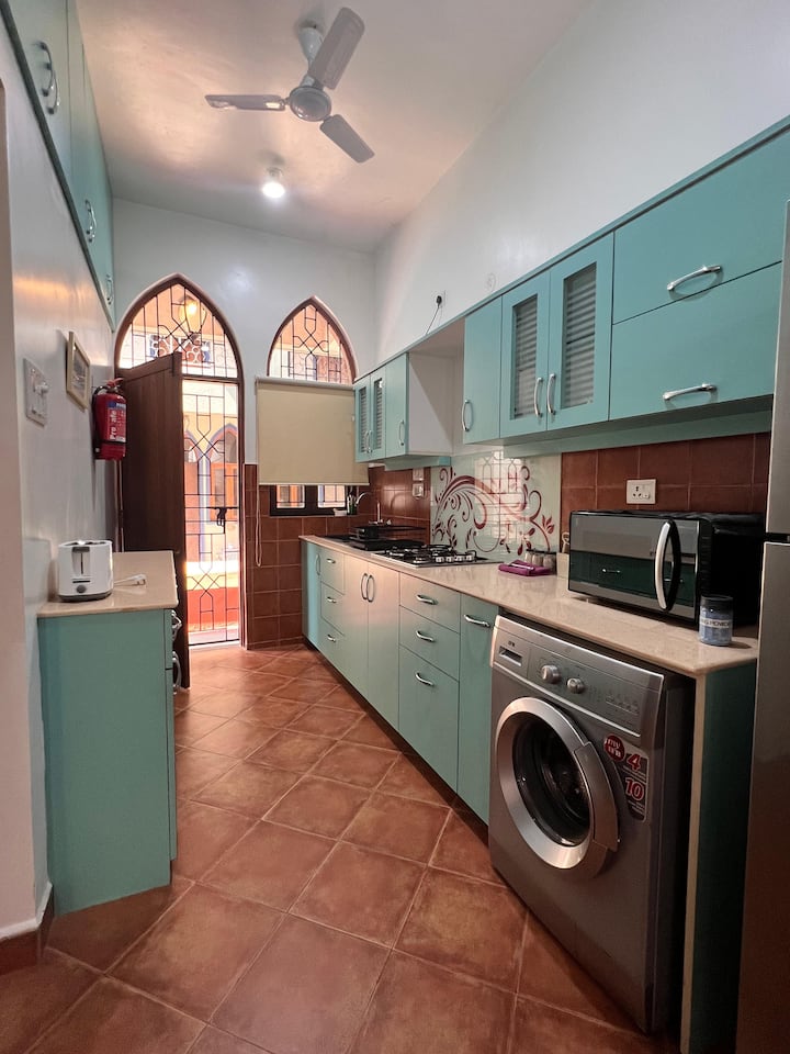 Full kitchen image 7