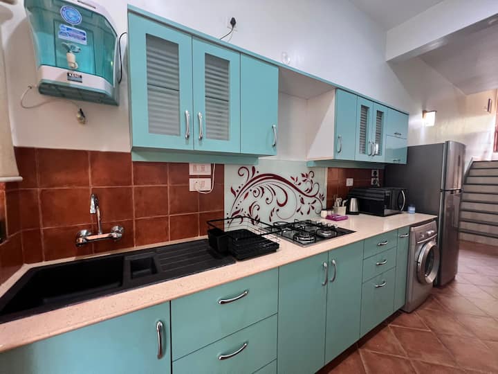 Full kitchen image 5