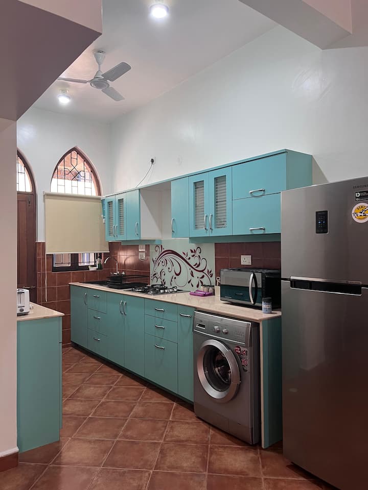 Full kitchen image 3