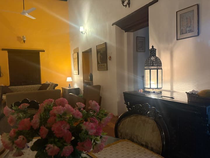 Living room image 11