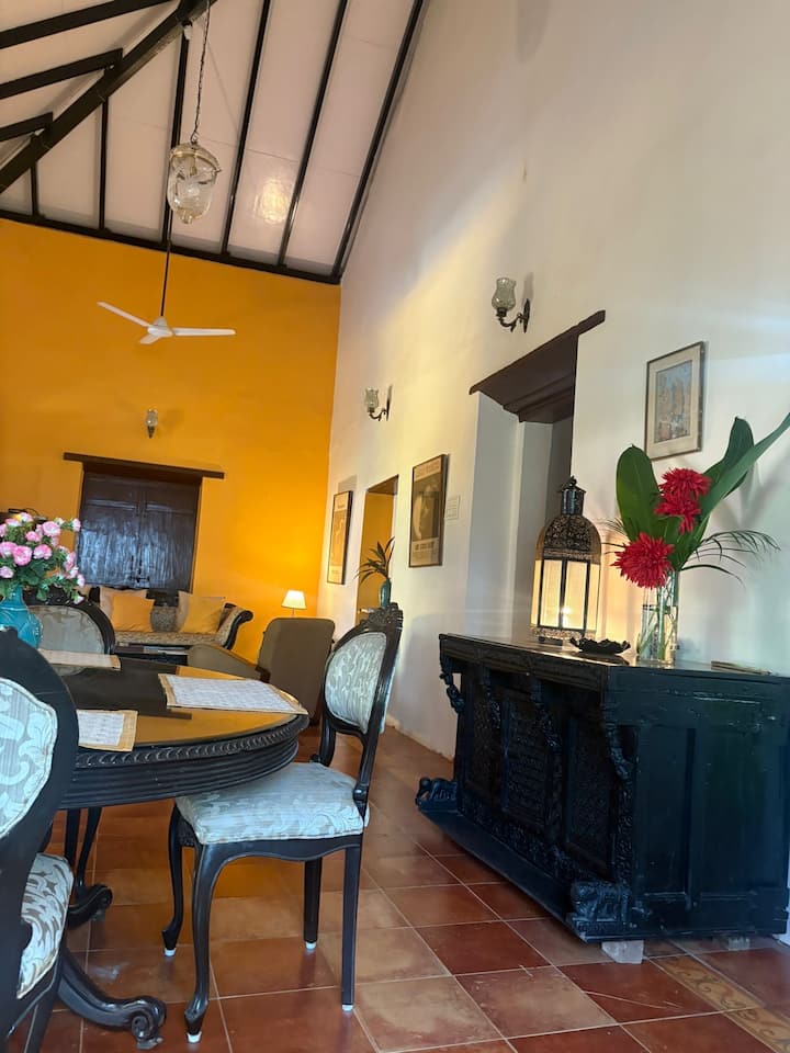 Living room image 9
