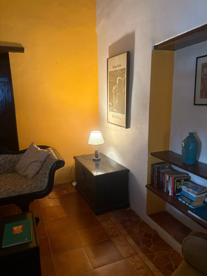 Living room image 2