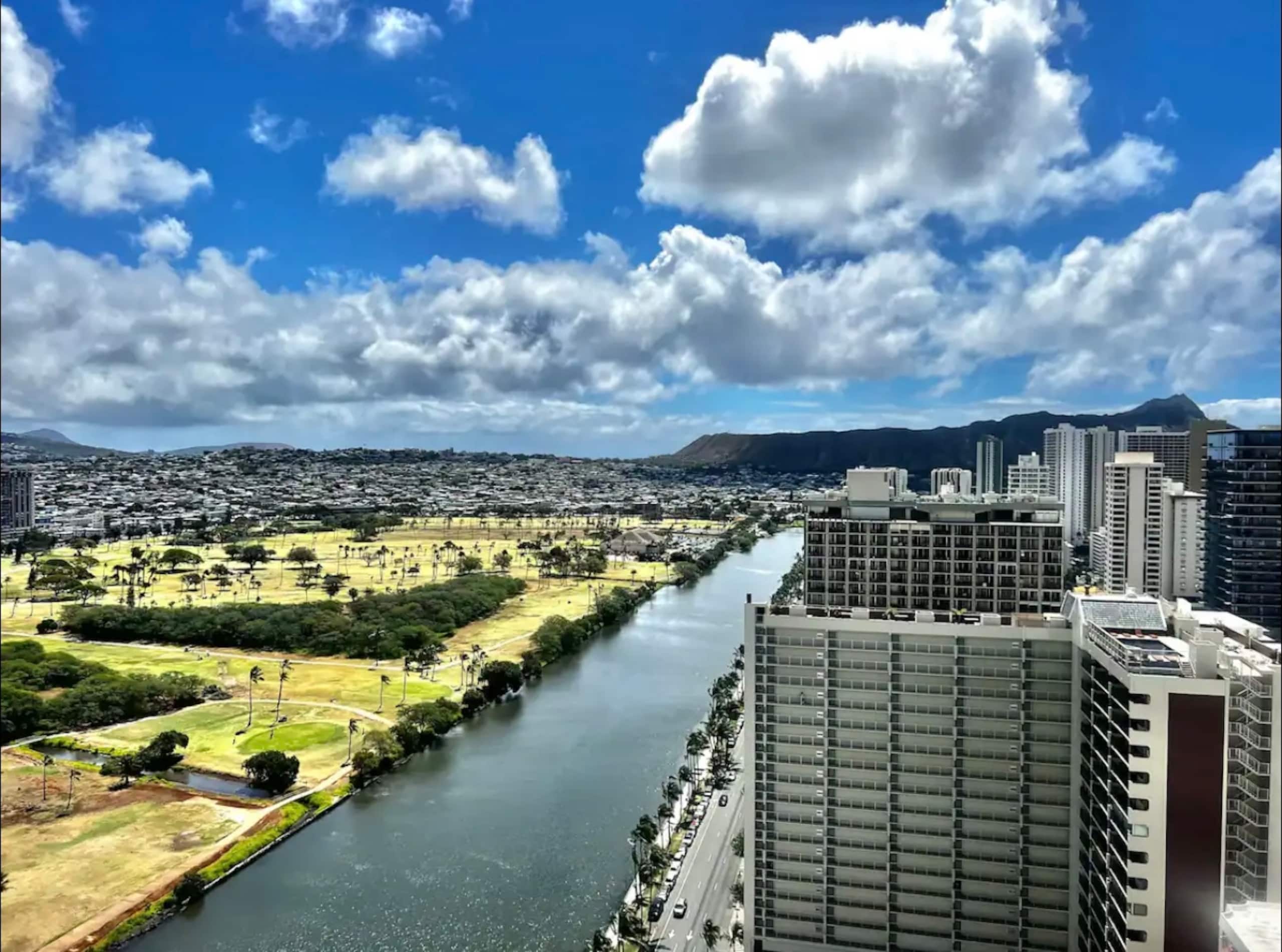 19th fl mountain, canal views condo w/ patio - Image 52