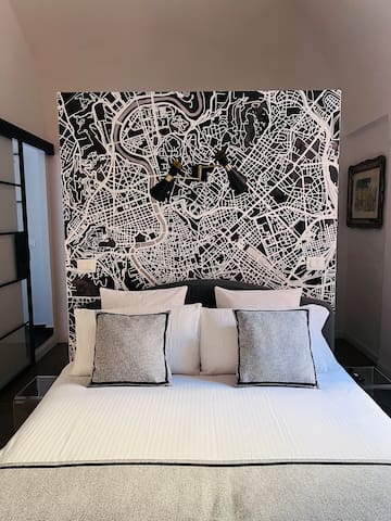 DomusColosseo a Charming 1890s Refectory gallery image 3