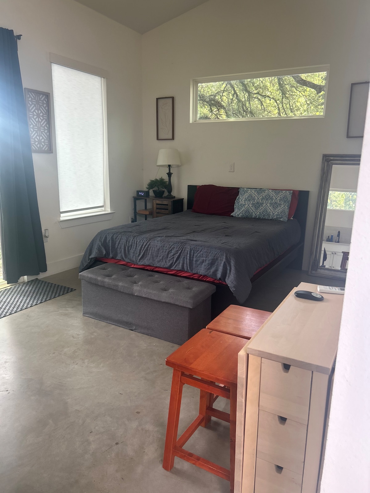 Modern Cute & Bright Guest House