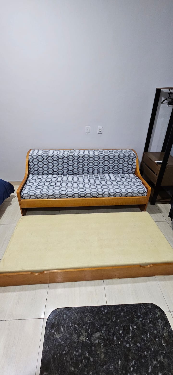 ბიკამა, როცა საცხოვრებელი წყვილისთვის ან ერთი ადამიანისთვისაა, ბიკამას ტახტის სახით ვტოვებ!