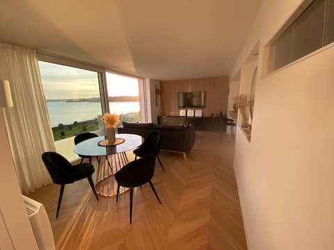 Top performing Airbnb: Sea view apartment in Locquirec