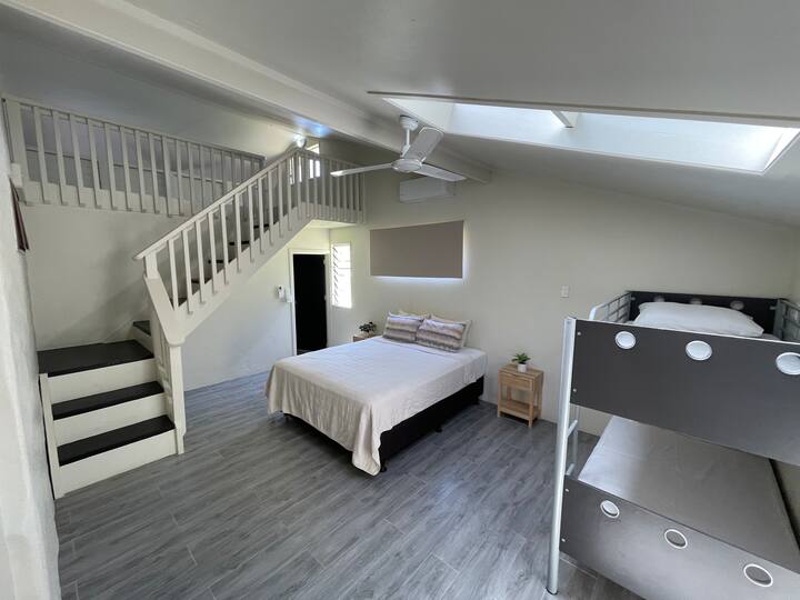 ლოფტის კიბეების ხედი 