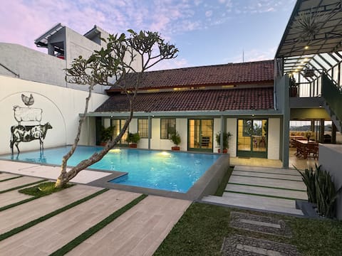 Barn Villa Lembang