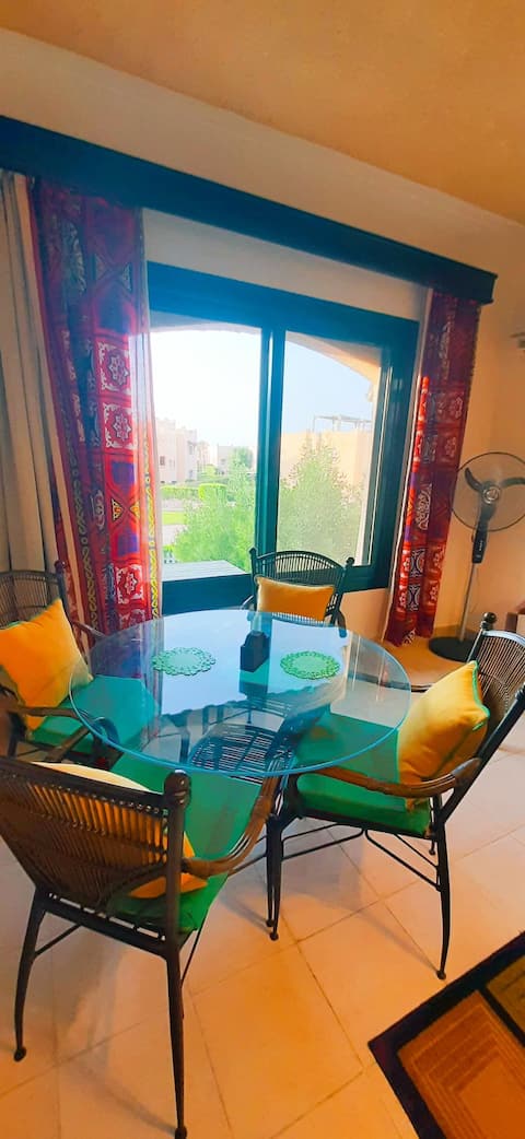 La Hacienda – Comfy 2BR Chalet with Private Roof