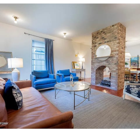 Bourbon on Broadway 3 KingBds/3.5 Bth/ Downtown