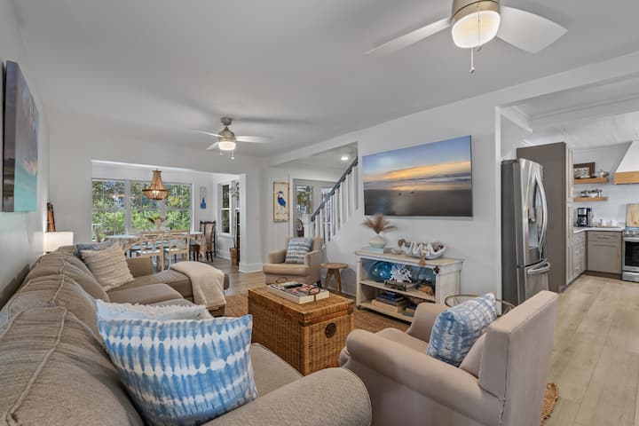 Cedar Shakin - 3 Minute Drive To The Beach! - Pawleys Island, SC