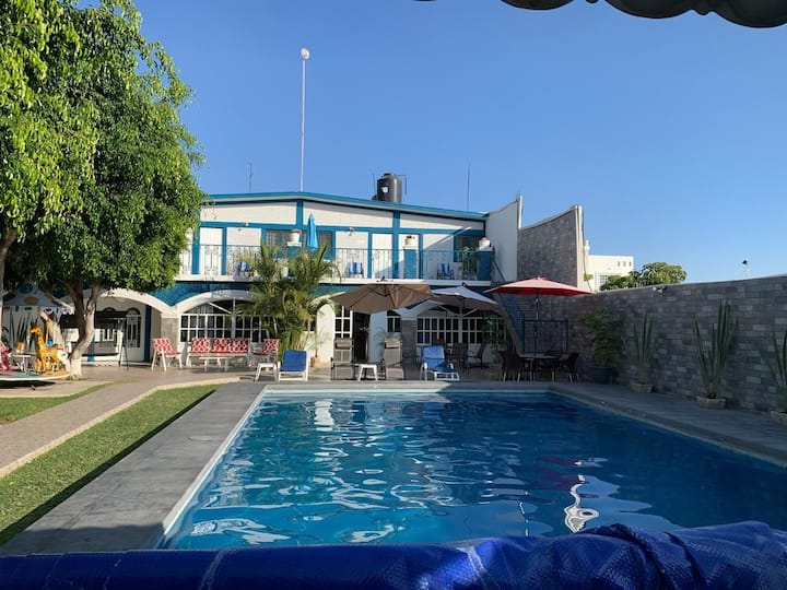 Casa Azul Turquesa, 5 Recámaras - Cuautla