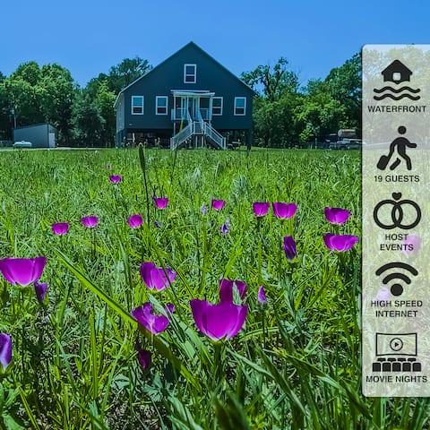 Riverside Retreat,Modern—Large Groups—Cinema—Dock…