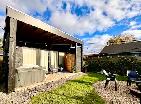 Family house with private wellness near Amsterdam