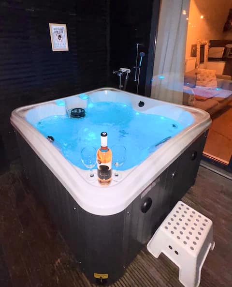 Family house with private wellness near Amsterdam