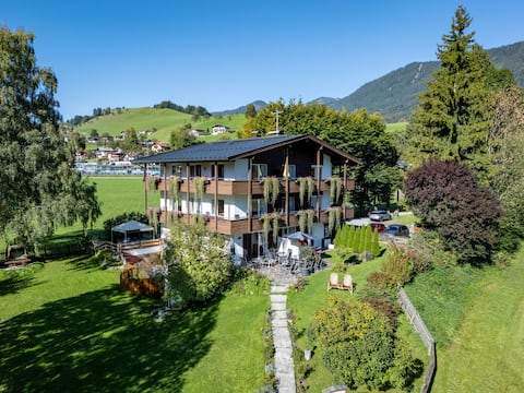 Beautiful lake view - apartment for 4 with balcony