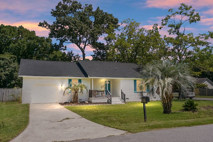 Bookas Bungalow - Mount Pleasant, SC