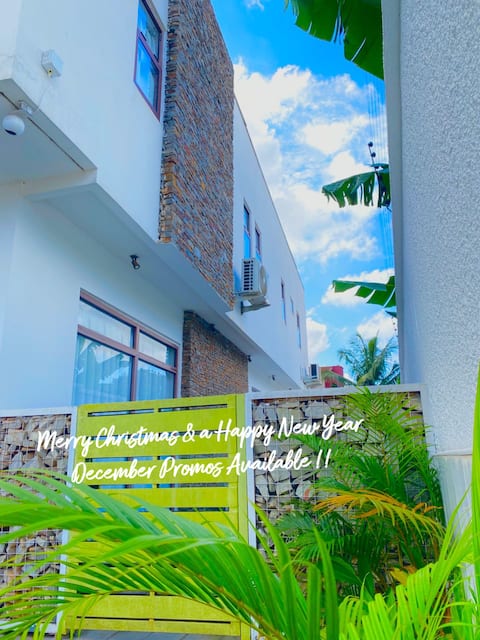 Yellow Gate Villa - DUAPA Luxury 3 BED
