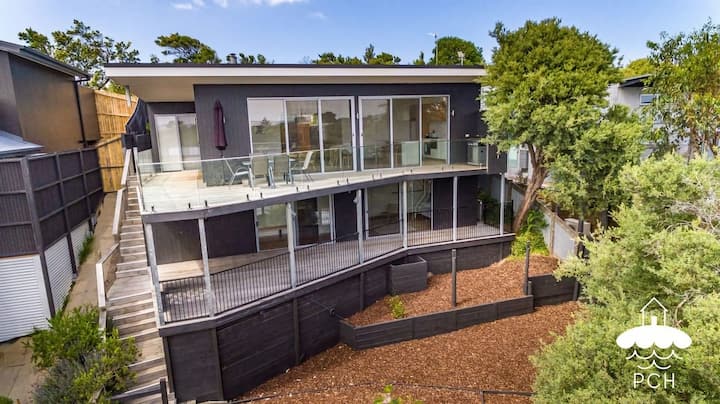 28 Ennisvale Ave Stay 3 Pay 2 Winter Special - Sandy Point