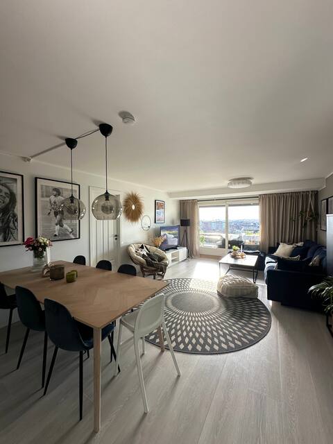 Top performing Airbnb: Spacious, close to the city center, free parking & charging! in Alna