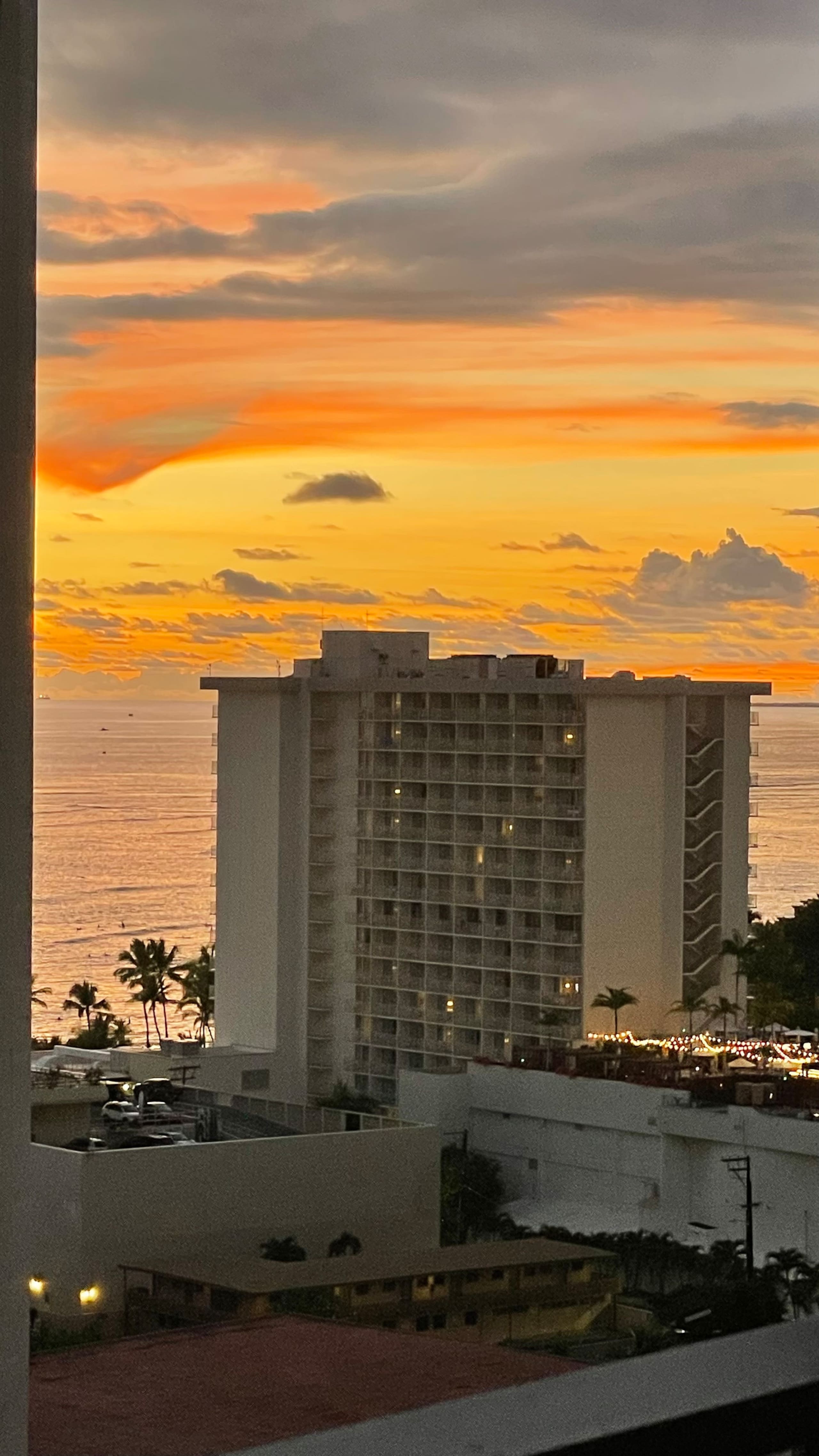 Condo in Honolulu · ★4.95 · 1 bedroom · 2 beds · 1 bath - Image 37