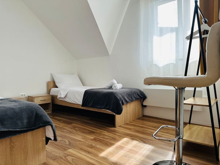 غرفة النوم 2