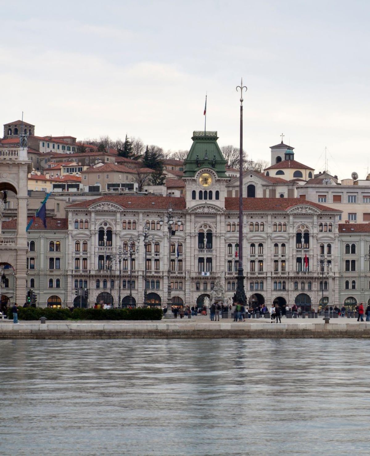 Apartments Trieste Centro I 1 - Apartments for Rent in Trieste,  Friuli-Venezia Giulia, Italy - Airbnb, image size:1200x1479