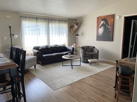 Home at a Horse Facility now with 5G reception!