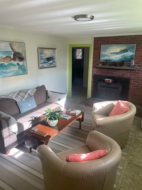 Private Guest Suite- Below Deck North End