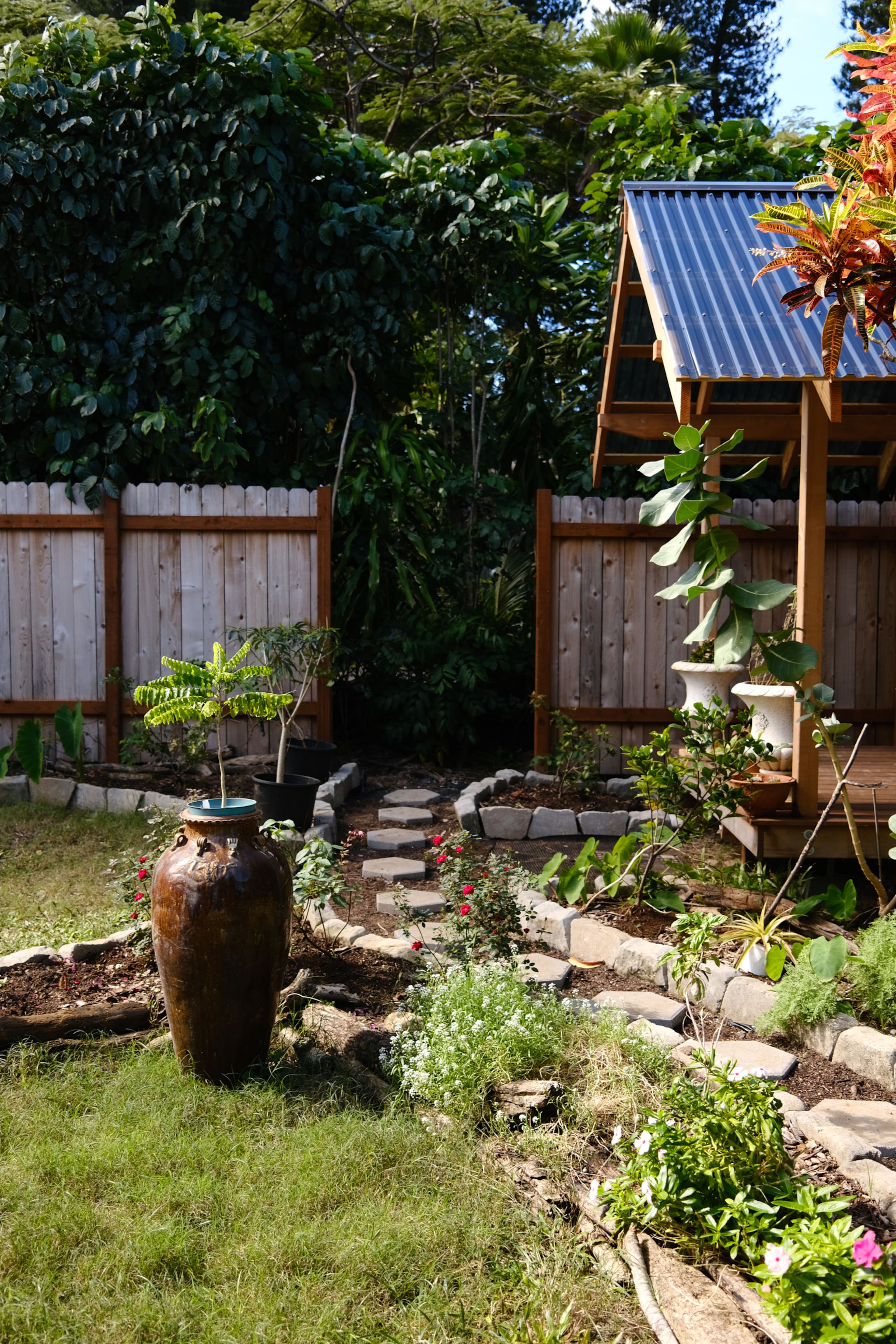 Home in Hanalei · ★5.0 · 2 bedrooms · 2 beds · 1.5 baths - Photo 25