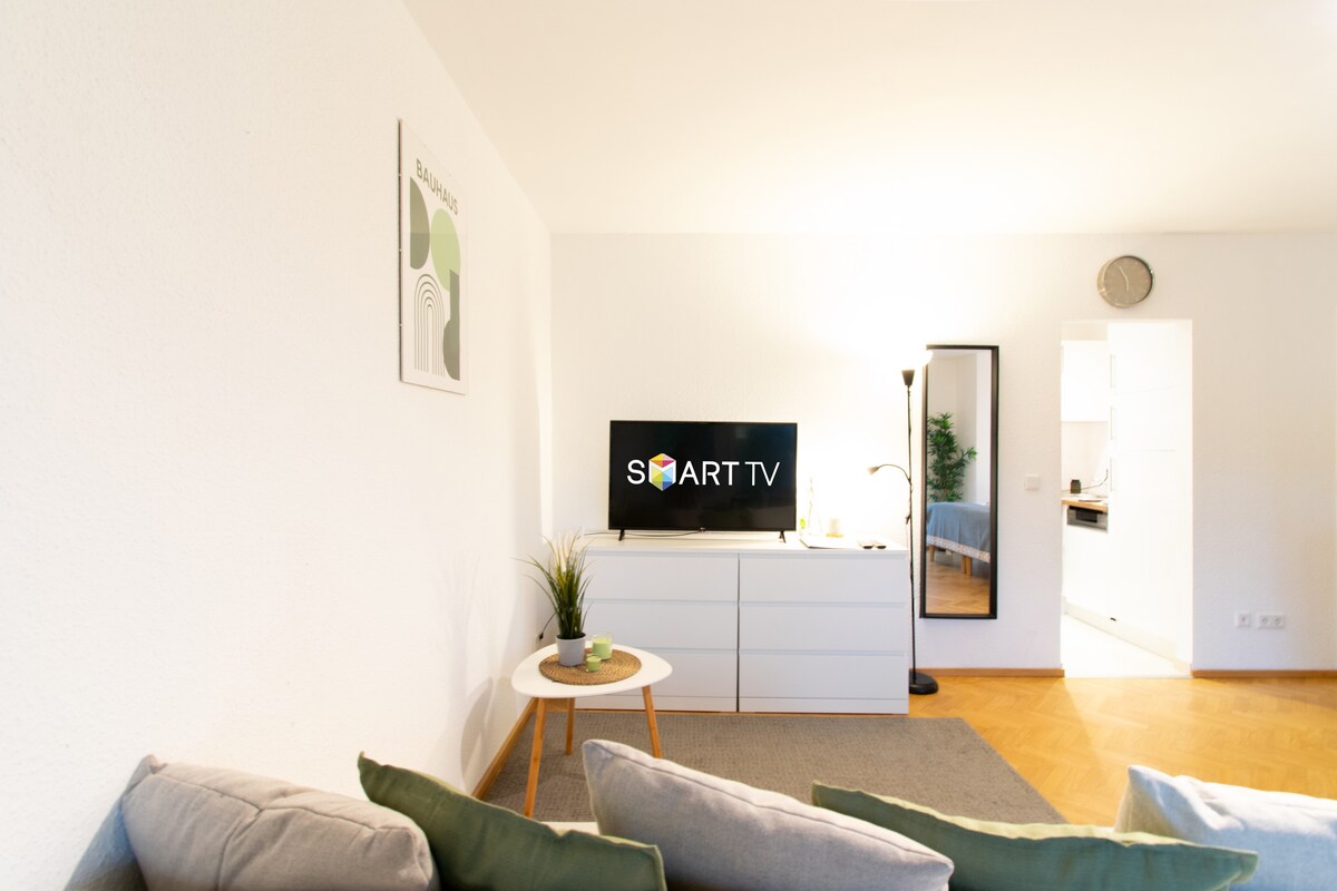 Erfolgreiche Airbnb-Immobilie: Cozy apartment with kitchen + balcony in Südostviertel
