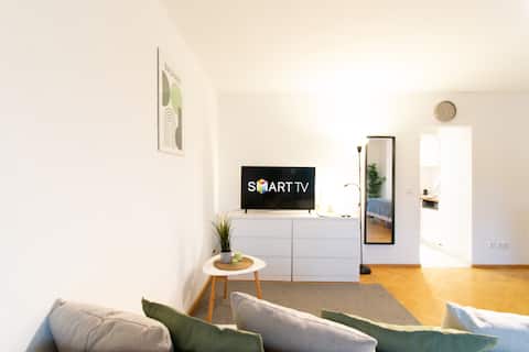 Erfolgreiche Airbnb-Immobilie: Cozy apartment with kitchen + balcony in Südostviertel