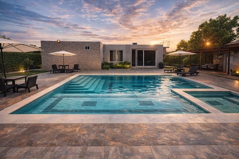 Stylish Countryside House with Pool