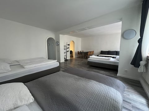 Popular Airbnb listing: Oldtown Düsseldorf the Original in Altstadt