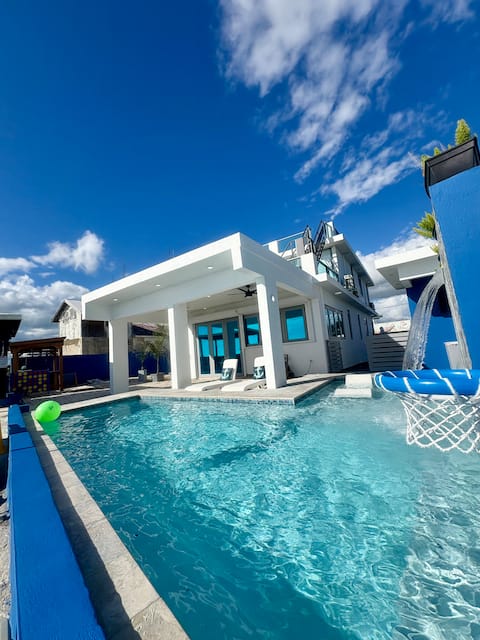 Caribbean House in Salinas, Puerto Rico